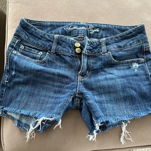American Eagle jean shorts size 4